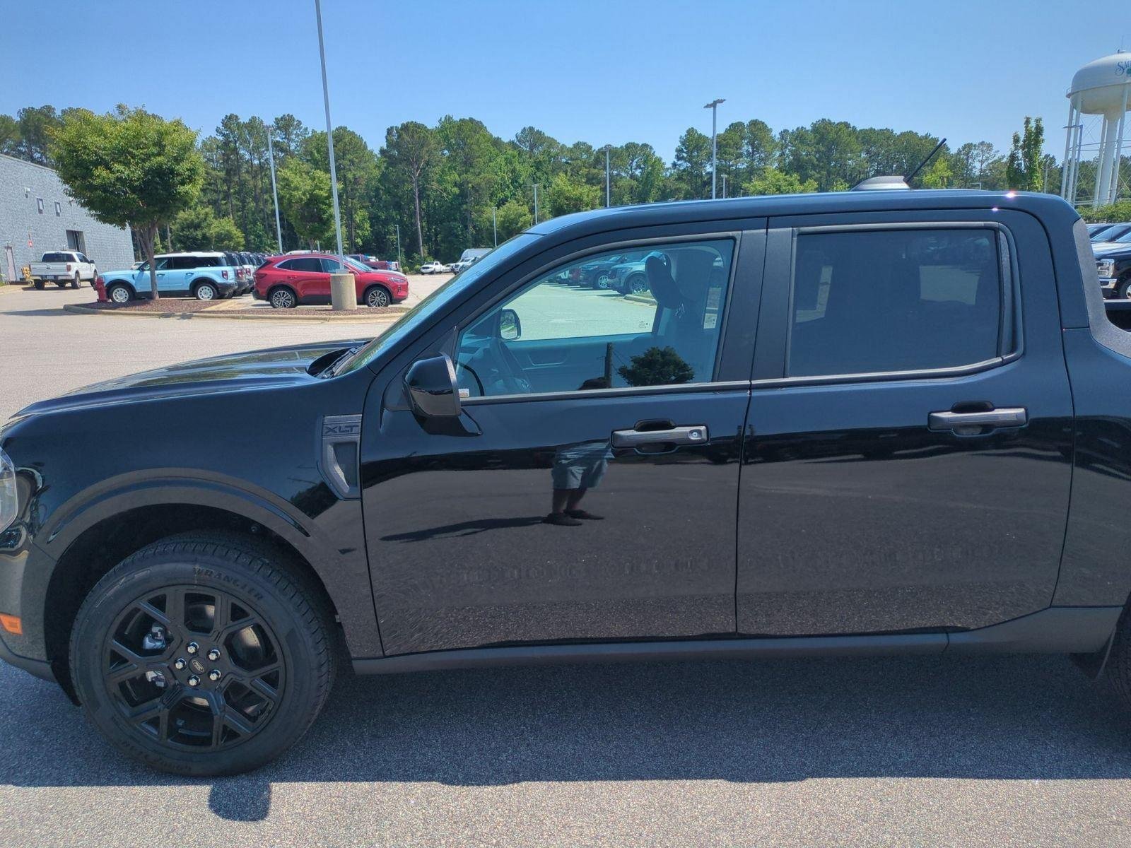 New 2026 Shadow Black Ford XLT image 15