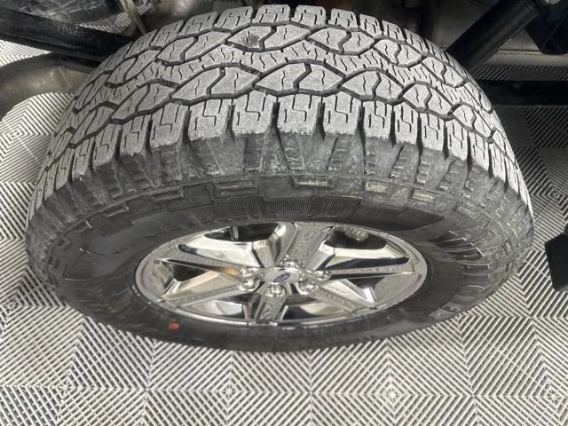 Used 2025 Whi/white Ford XLT image 10