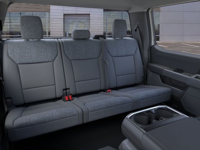 New 2026 Oxford White Ford XLT image 11