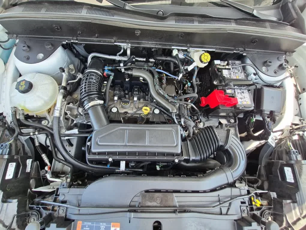 Certified Used 2025 Oxford White Ford Outer Banks image 18