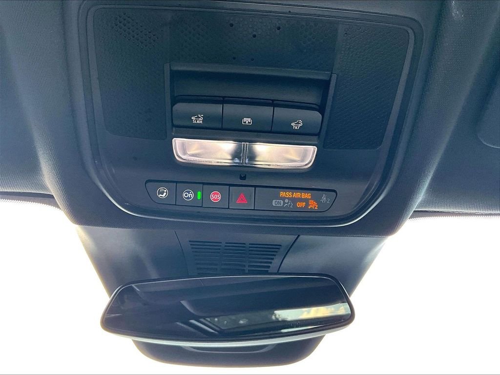 Used 2024 Gray Chevrolet LT image 18