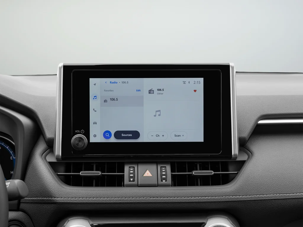 Used 2025 Silver Toyota XLE image 18