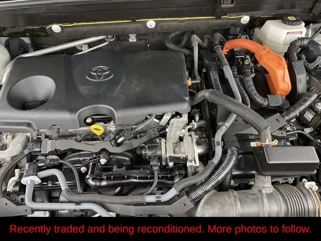 Used 2021 White Toyota LE image 26