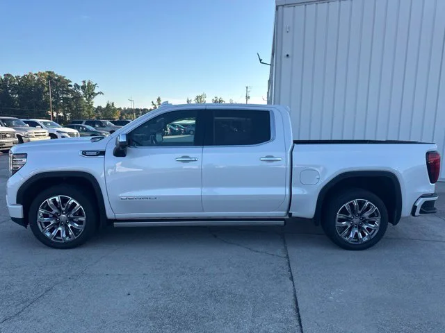 Used 2023 White GMC Denali image 2