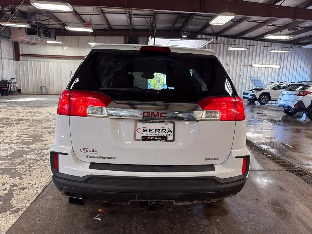 Used 2017 White GMC SLE-1 image 4