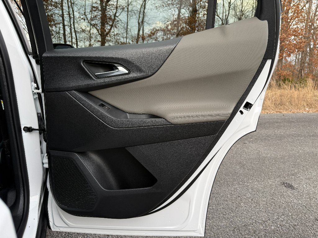2026 Chevrolet Equinox LT - Photo 27