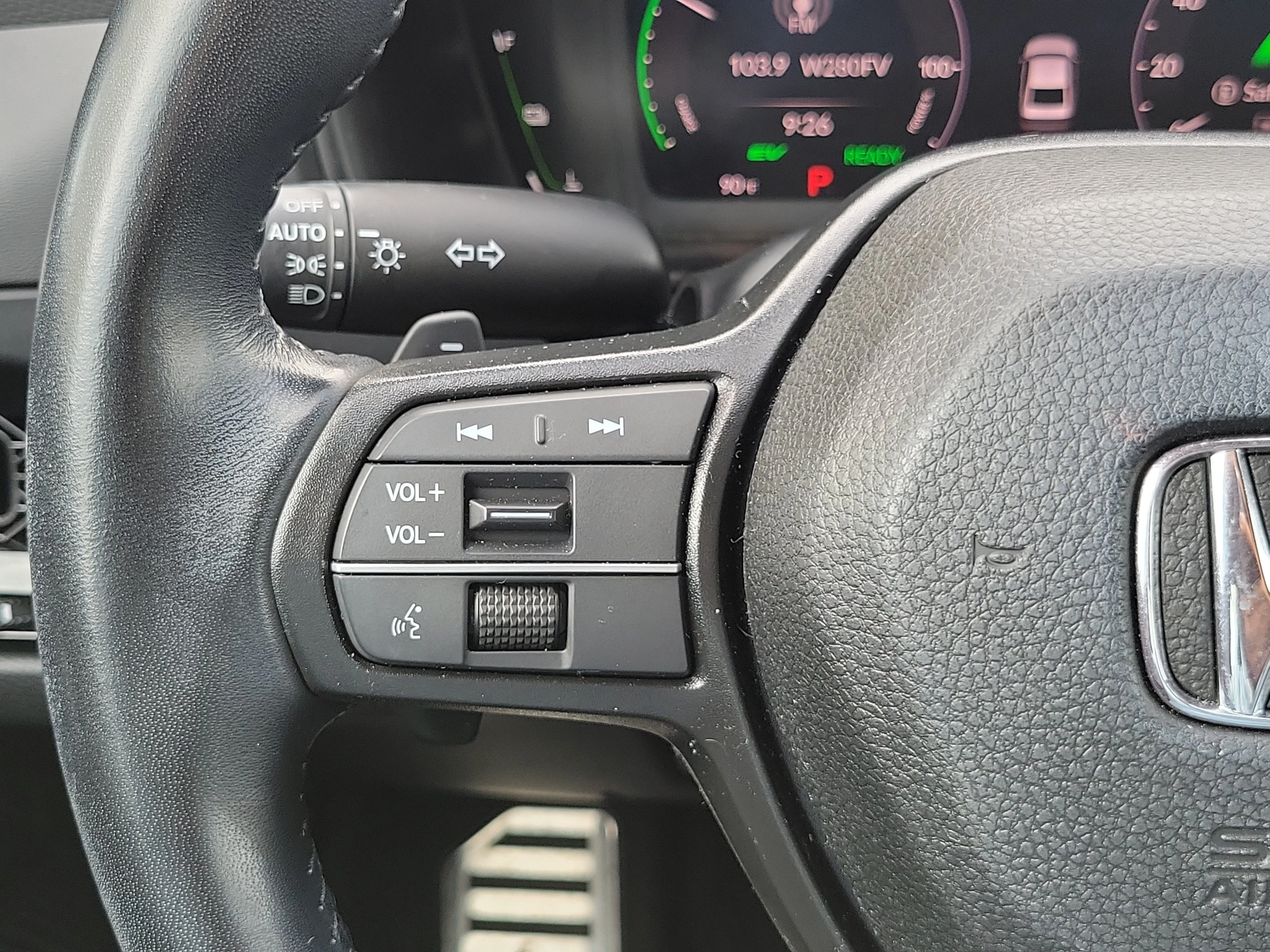 Used 2024 Platinum White Pearl Honda HYBRID SPORT image 26