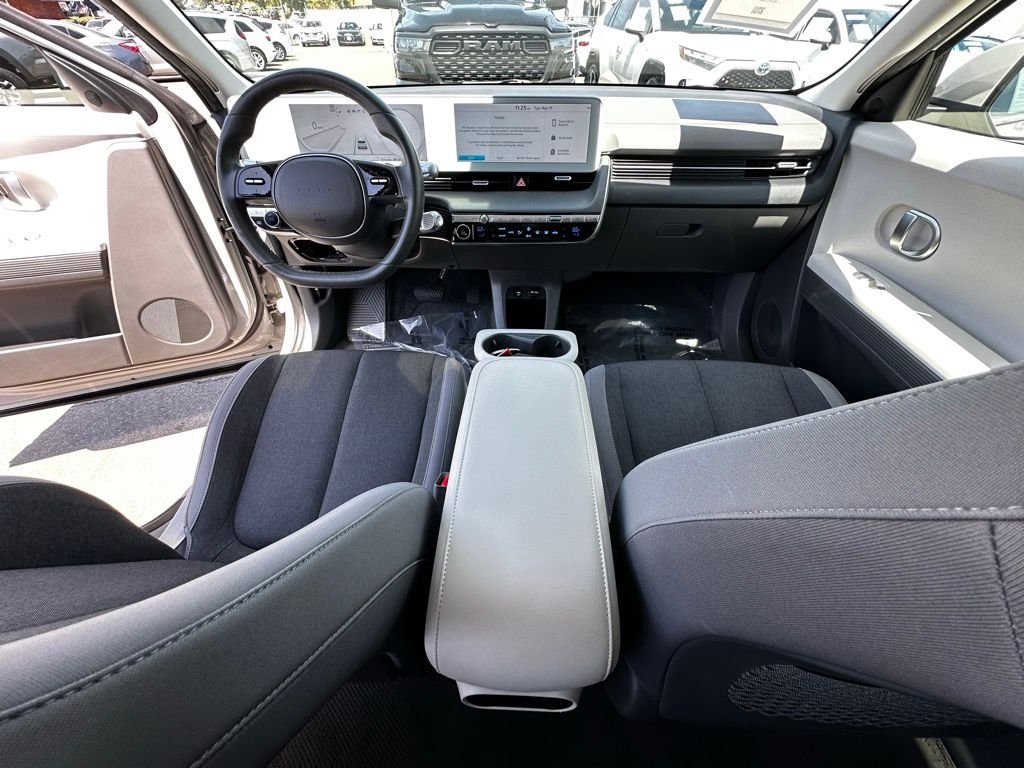 Used 2024 Cyber Gray Hyundai SEL image 20