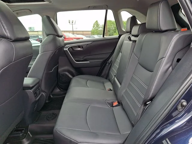 Used 2025 Blue Toyota XLE Premium image 11