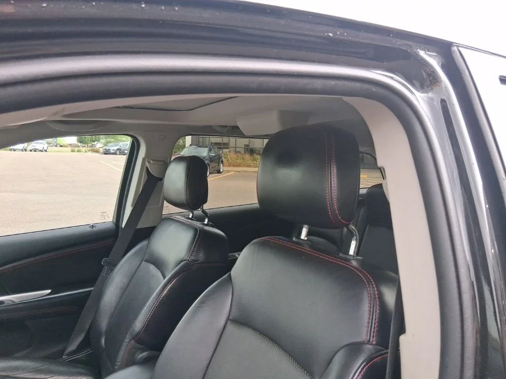 Used 2013 Brilliant Black Crystal Pearlcoat Dodge R/T image 29