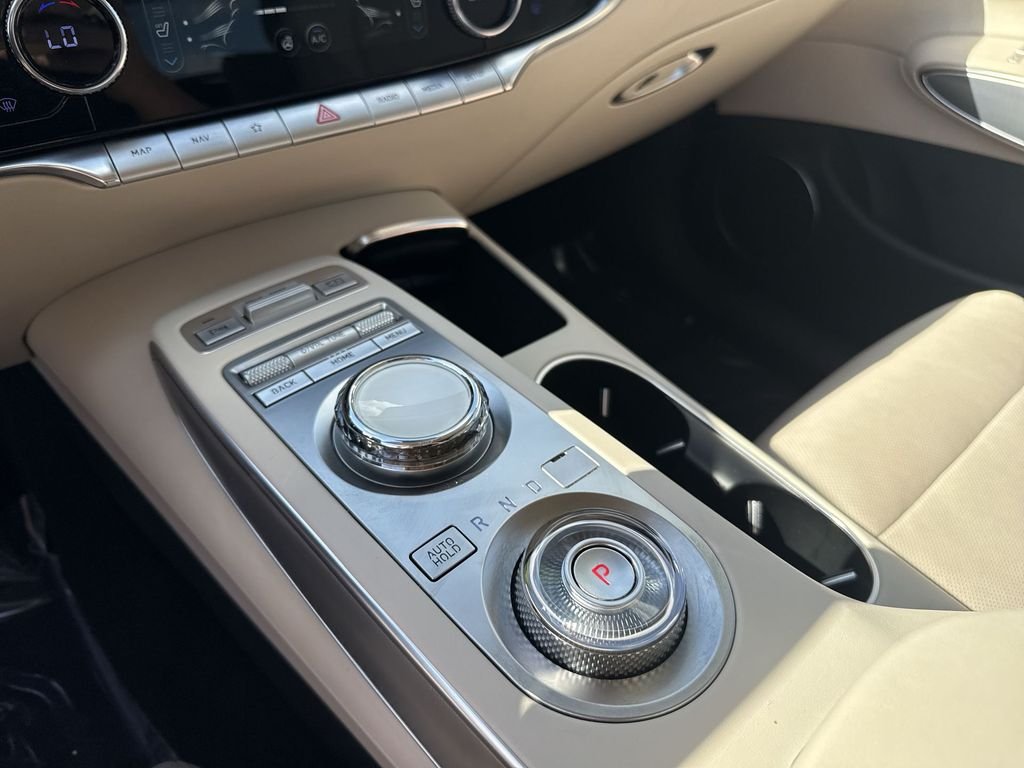 Used 2023 Black Genesis 2.5T image 19
