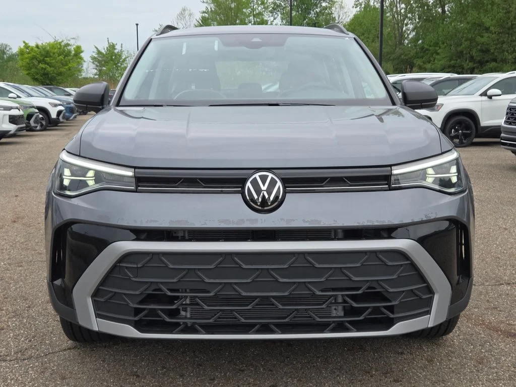New 2026 Platinum Gray Metallic Volkswagen 1.5T S image 2