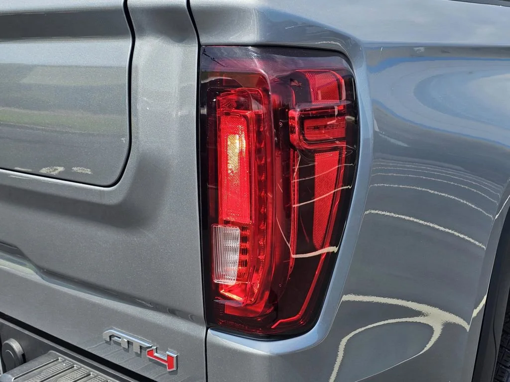 Used 2025 Sterling Metallic GMC AT4 image 10
