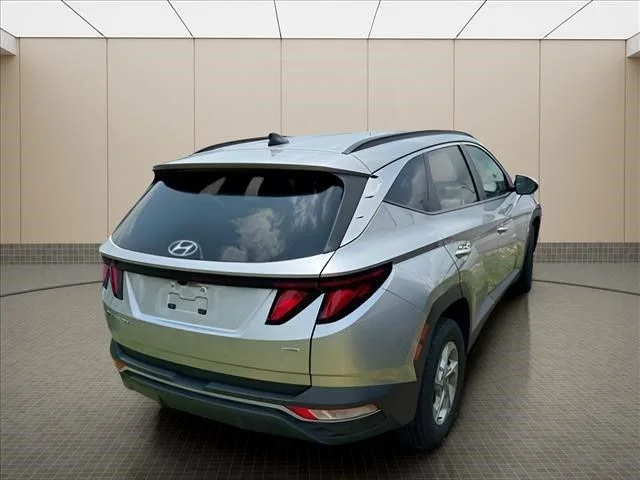 Used 2024 Silver Hyundai SEL image 15