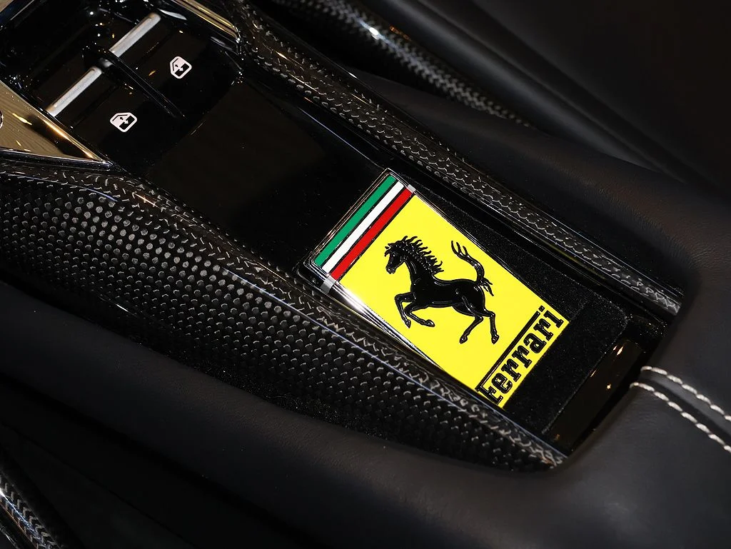 Certified Used 2025 Viola Hong Kong Ferrari  image 108