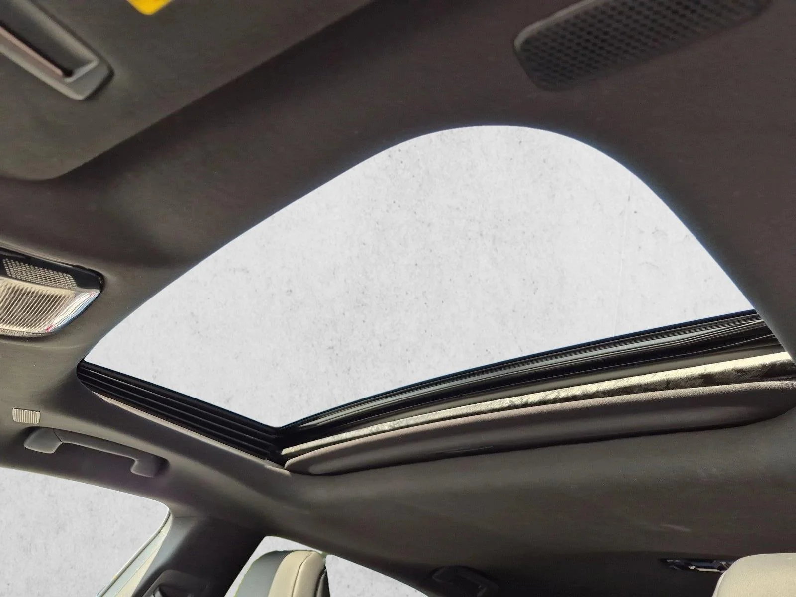 Used 2024 Iridium Lexus RX 350 Premium image 18
