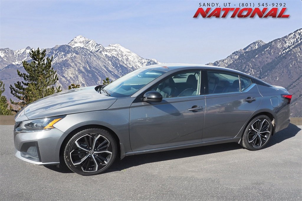 2024 Nissan Altima SR