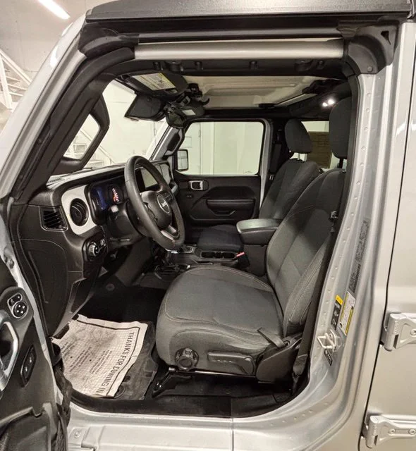 Used 2024 Silver Jeep Sport S image 22