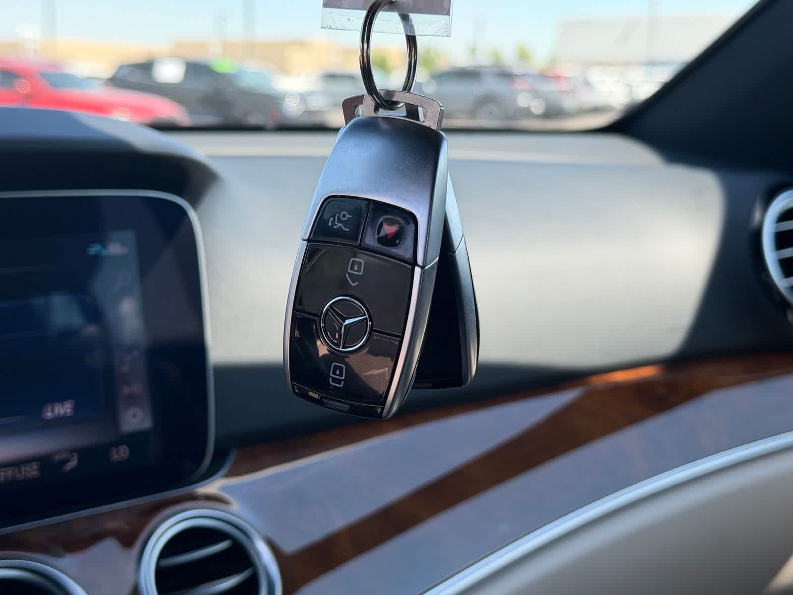 Used 2019 designo Cardinal Red Metallic Mercedes-Benz E 450 image 26