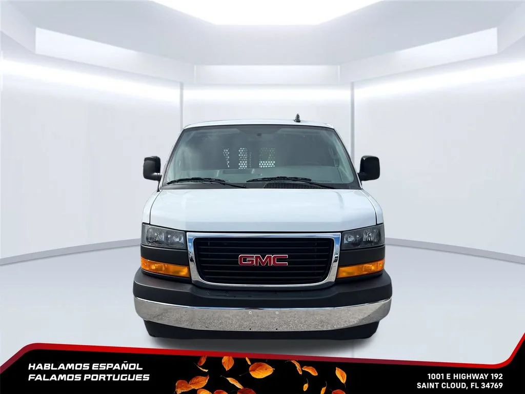 Used 2025 Summit White GMC Work Van image 3