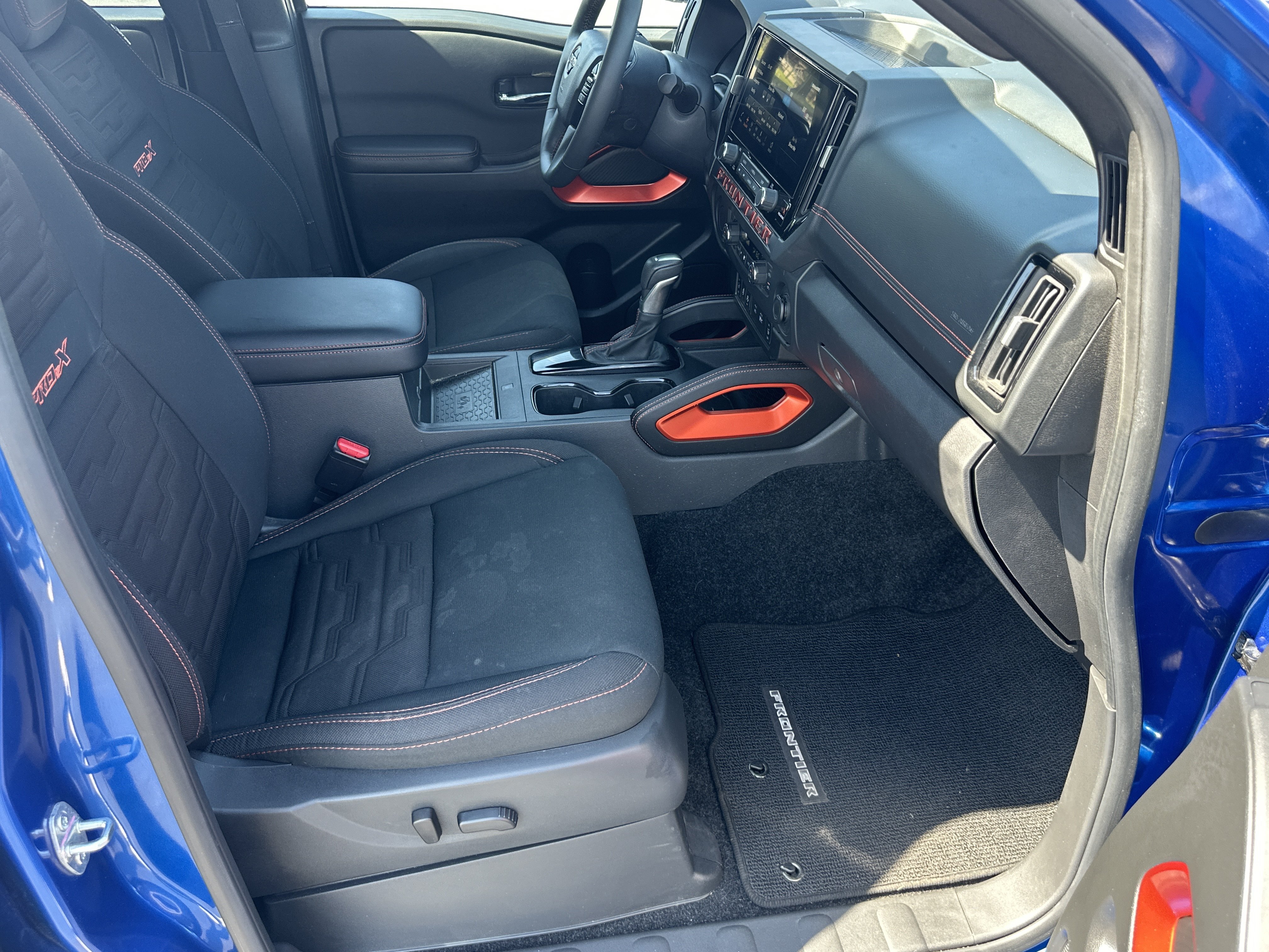 Used 2025 Bluestone Pearl Nissan PRO-X image 14
