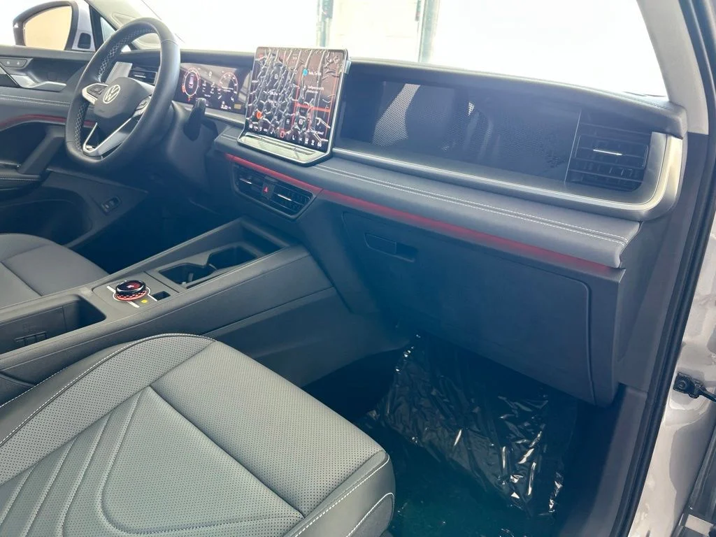 2026 Volkswagen Tiguan SE - Photo 28