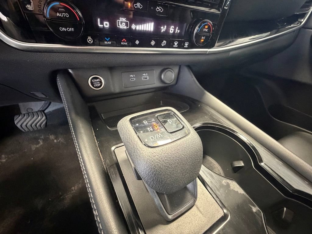 Used 2023 White Nissan SL image 55