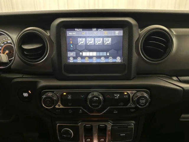 Used 2023 Blue Jeep Sport S image 20