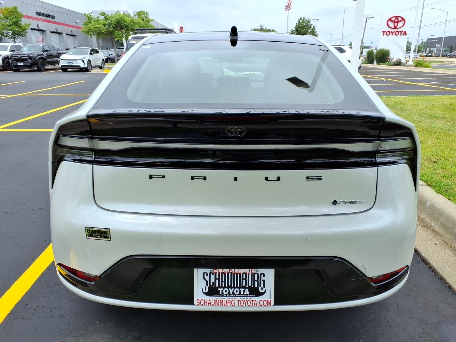 2026 Toyota Prius Plug-in Hybrid XSE Premium - Photo 6