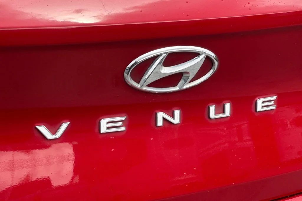 2022 Hyundai Venue Limited - Photo 27