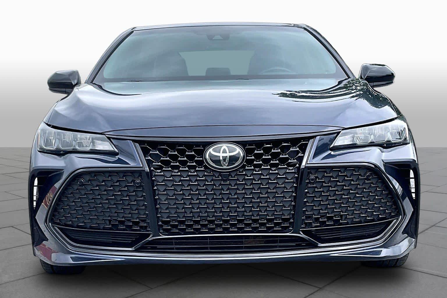 Used 2019 Parisian Night Pearl Toyota XSE image 3