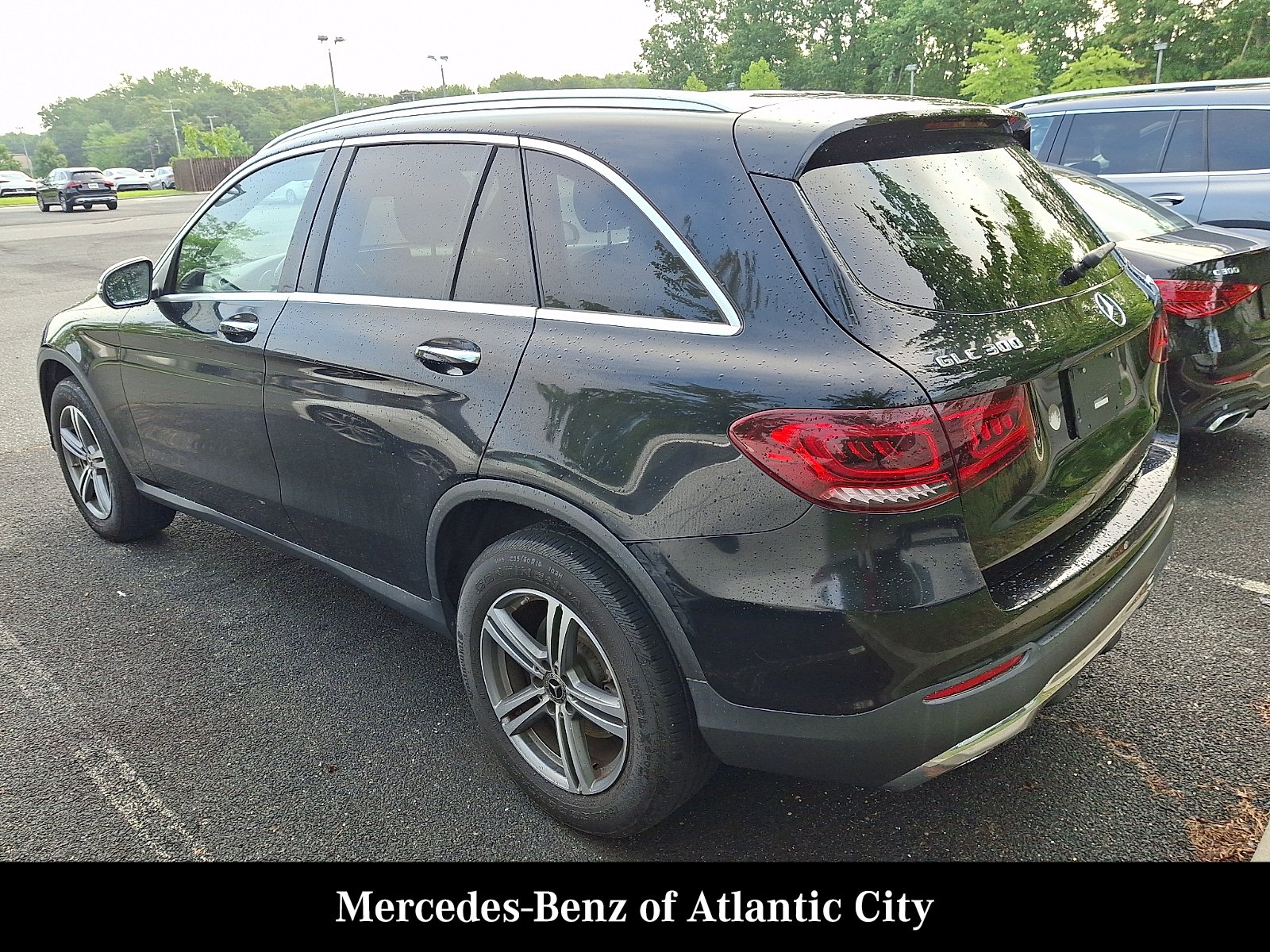Certified Used 2020 Black Mercedes-Benz 4MATIC® image 4