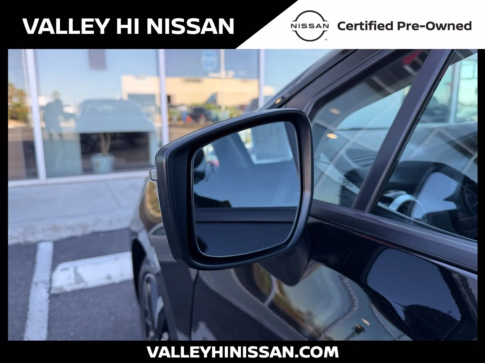 2024 Nissan Versa Sedan SR - Photo 19