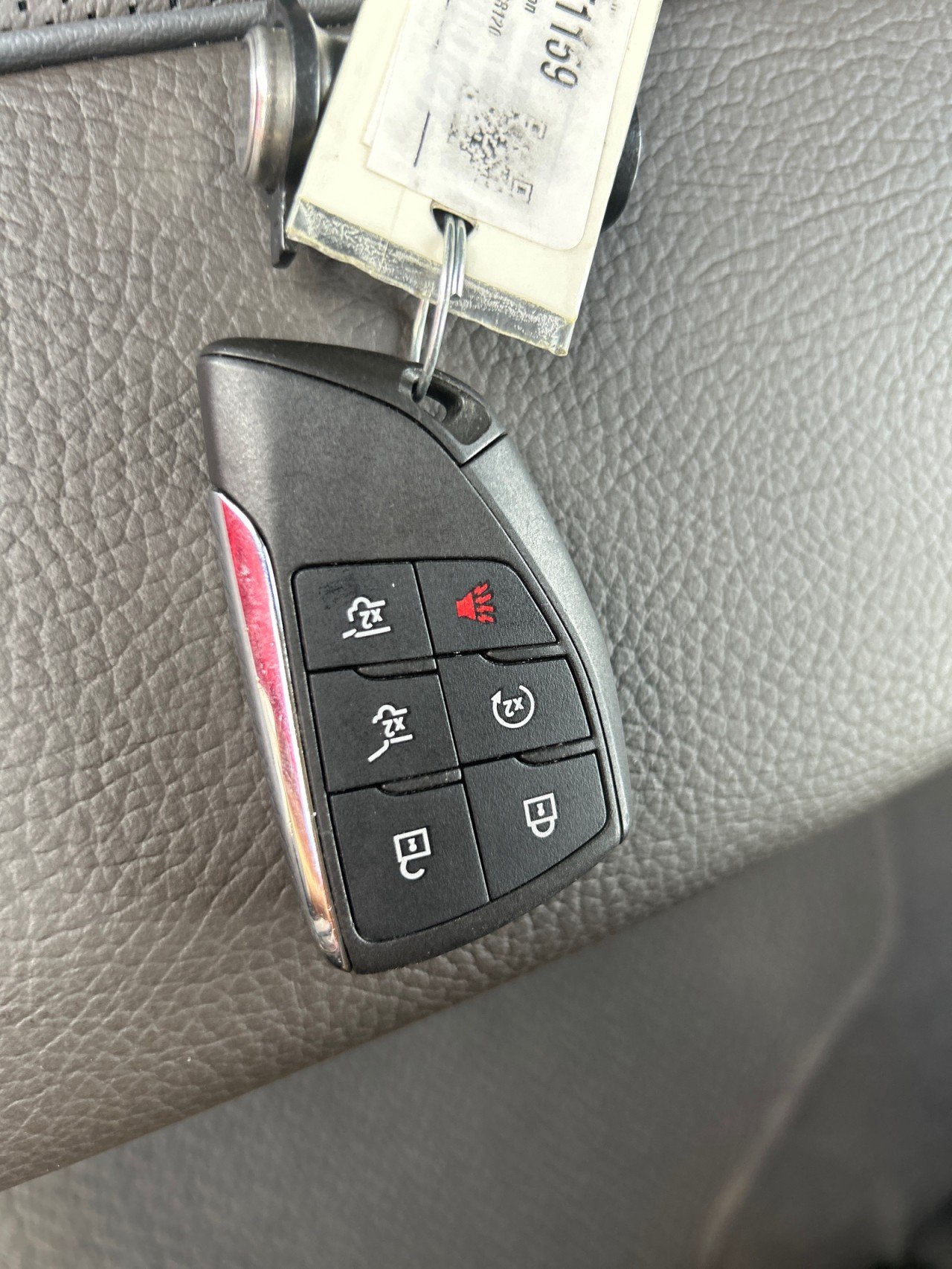 Used 2022 PEARL BEIGE METALLIC GMC Denali image 25