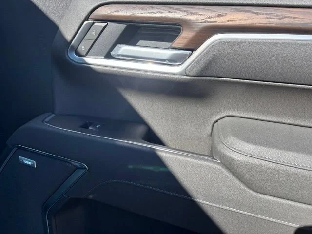New 2026 Sterling Metallic GMC SLT image 20