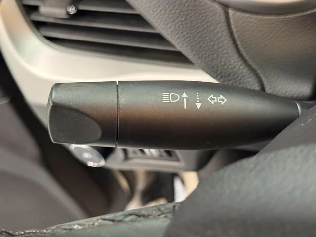 Used 2015 Beige Jeep Limited image 17