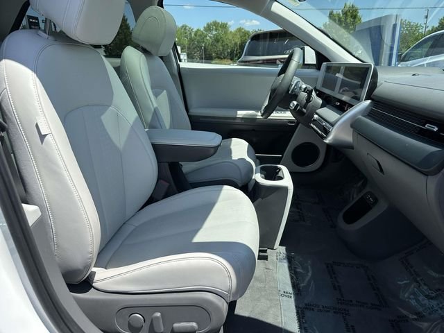 Used 2024 White Hyundai Limited image 16