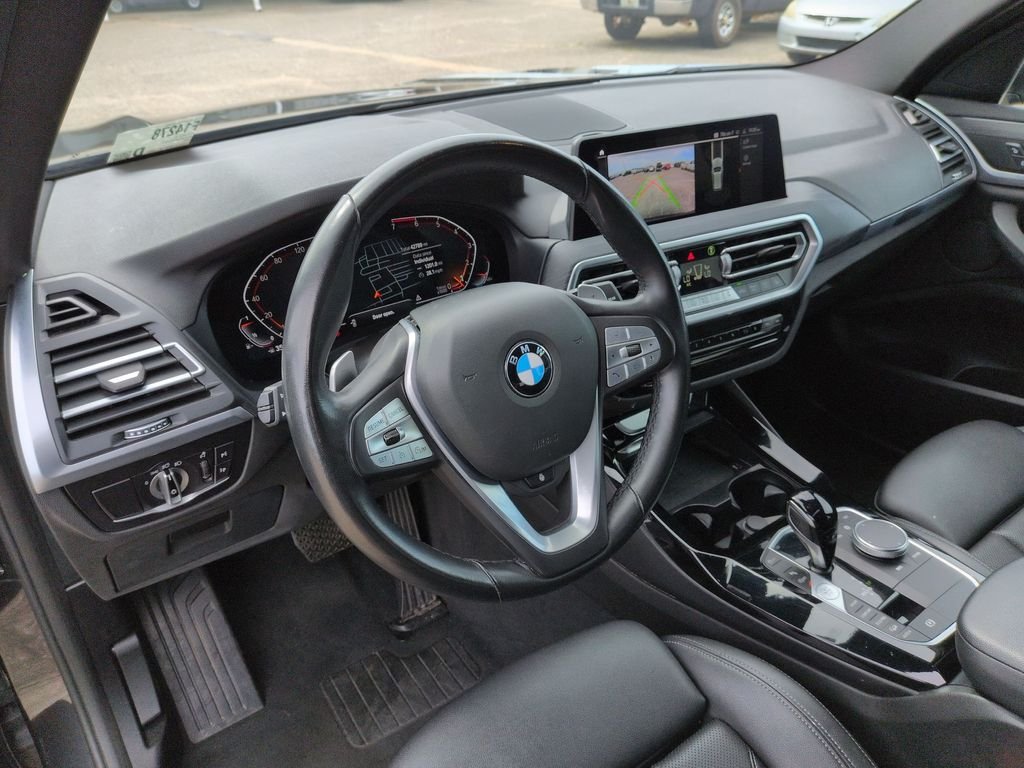 Used 2024 Gray BMW xDrive30i image 28