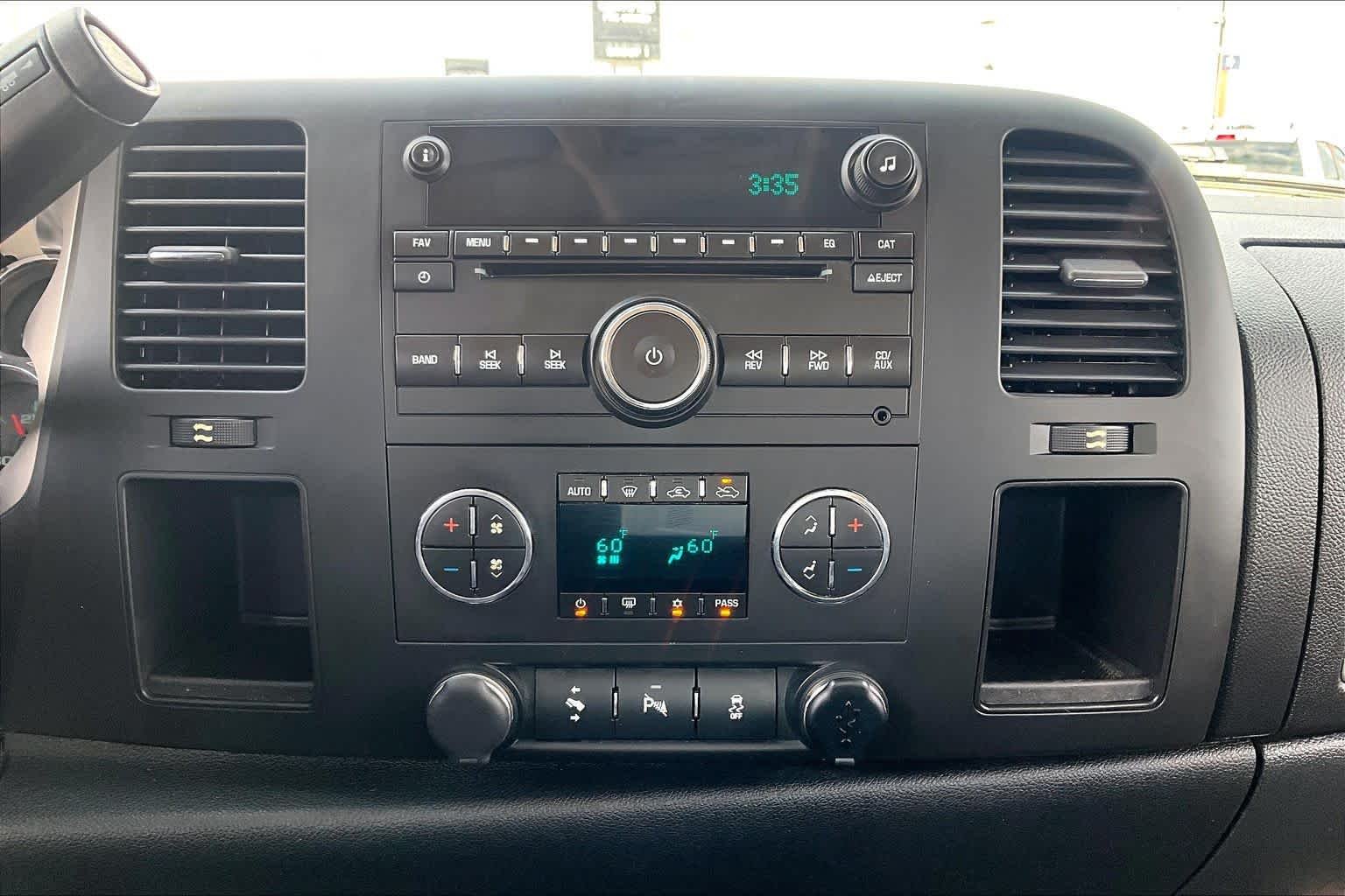 Used 2013 Fire Red GMC SLE image 32