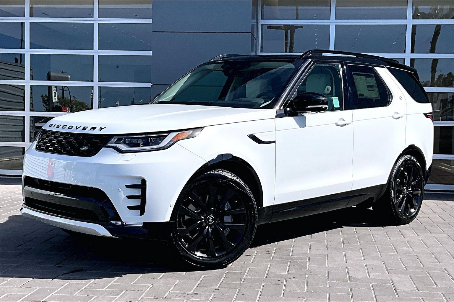 2026 Land Rover Discovery