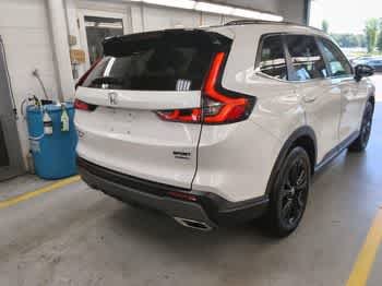 Used 2023 Platinum White Pearl Honda Sport Touring image 4