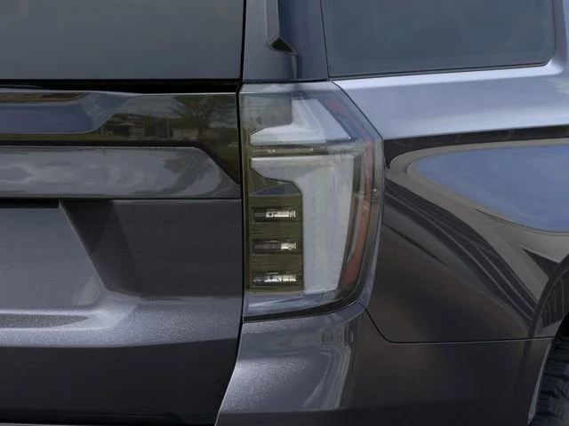 2026 Chevrolet Suburban Z71 - Photo 11