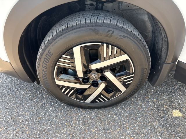 Used 2026 White Nissan SV image 27