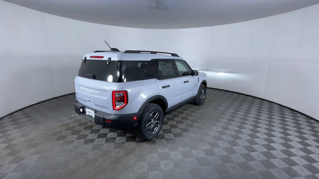 Used 2026 Space White Metallic Ford Big Bend image 8