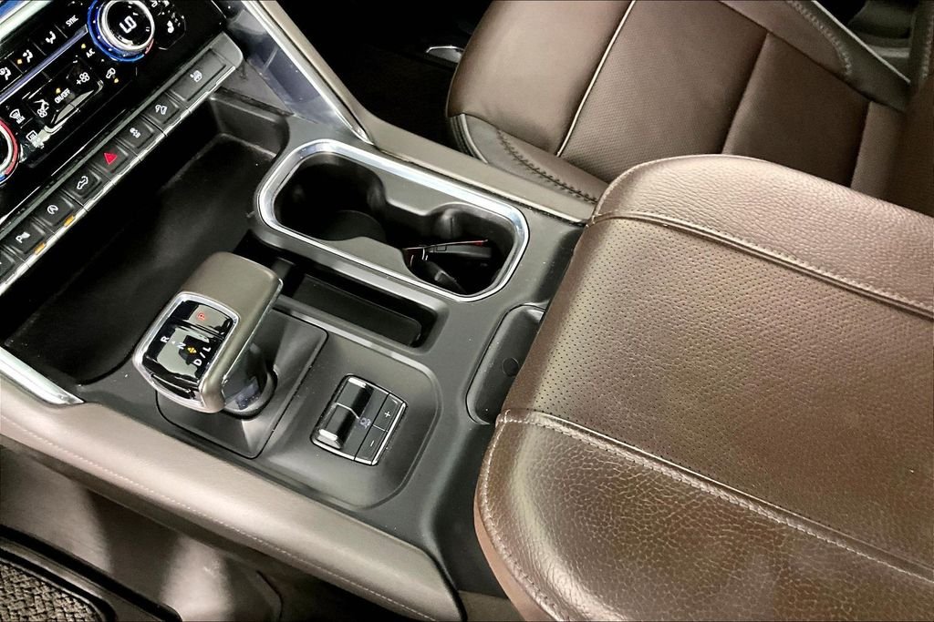Used 2024 White GMC Denali image 18