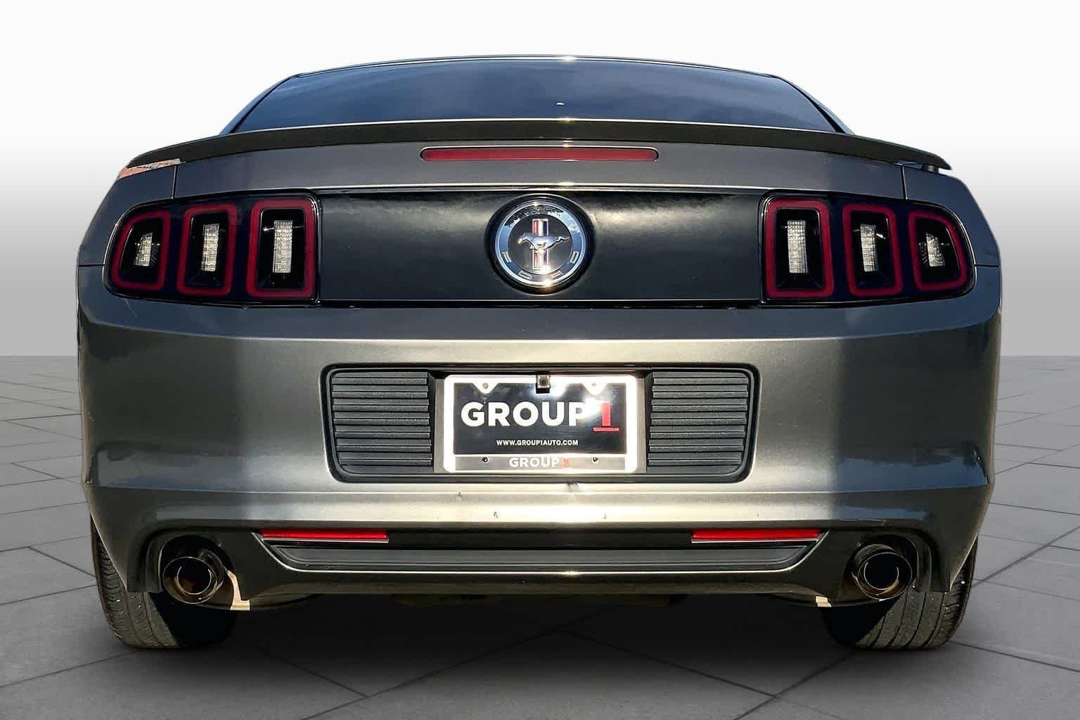 Used 2014 Sterling Gray Metallic Ford V6 Premium image 4