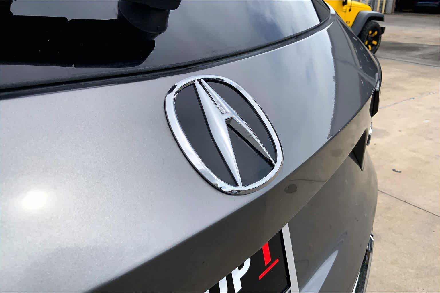 Used 2025 Liquid Carbon Metallic Acura w/Technology Package image 31