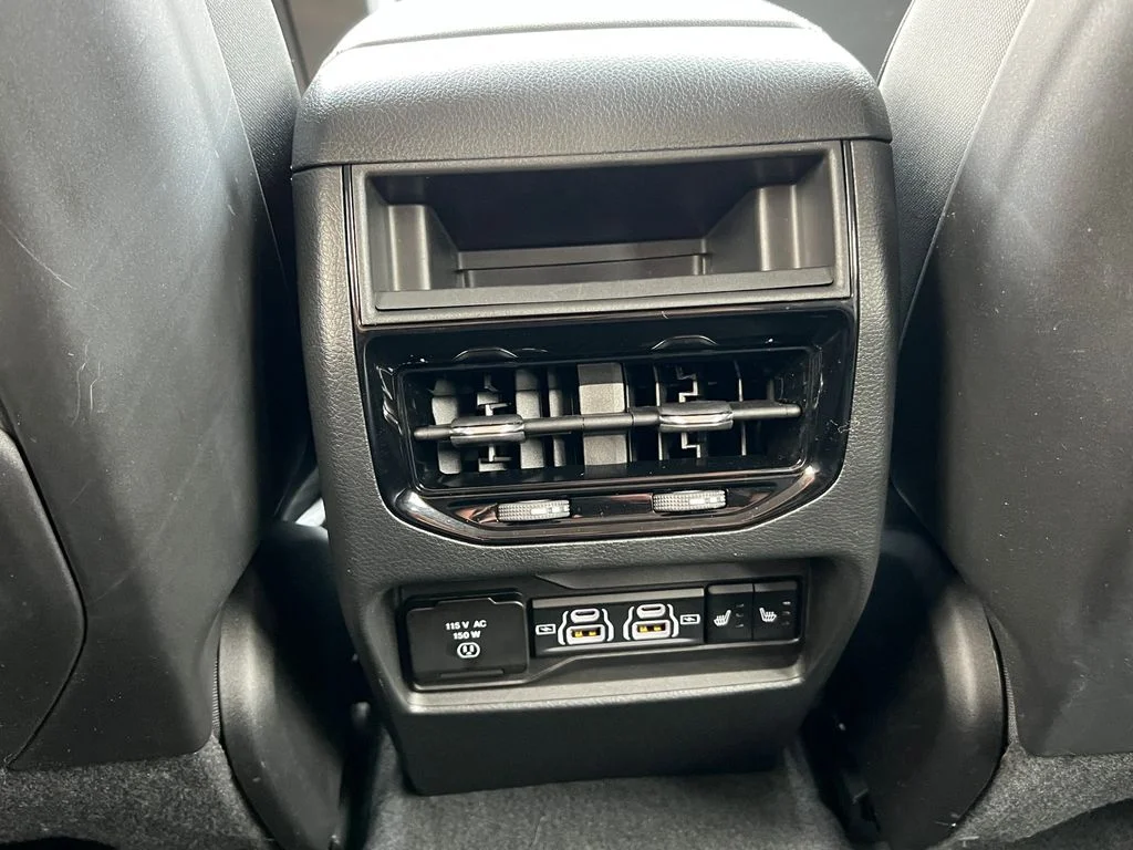 Used 2023 White Jeep Limited image 35