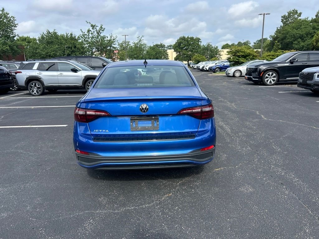 Used 2024 Blue Volkswagen 1.5T Sport image 4