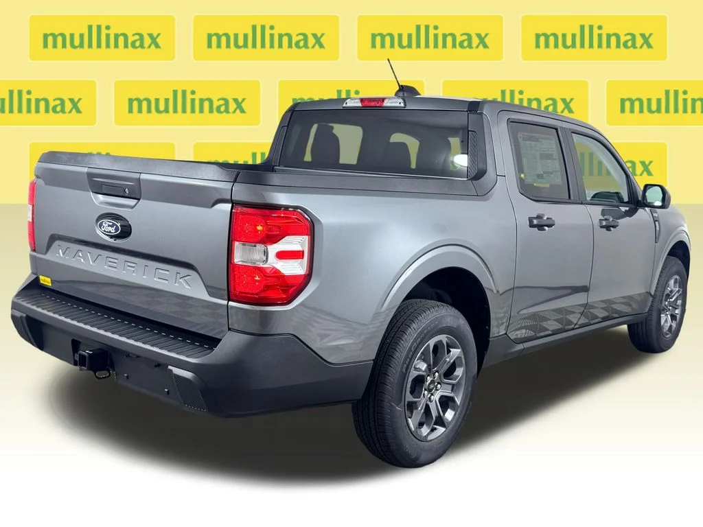New 2026 Gray Ford XLT image 19